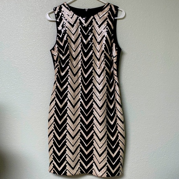 COPY - Vince Camuto Black Silver Chevron Dress Back Zipper Size 6 - Picture 2 of 8